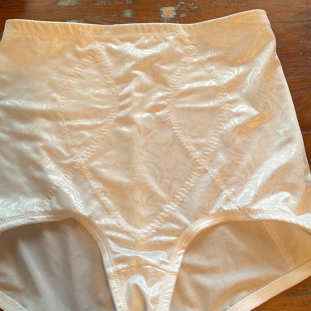 Maidenform control panties New without tags.  White in color.